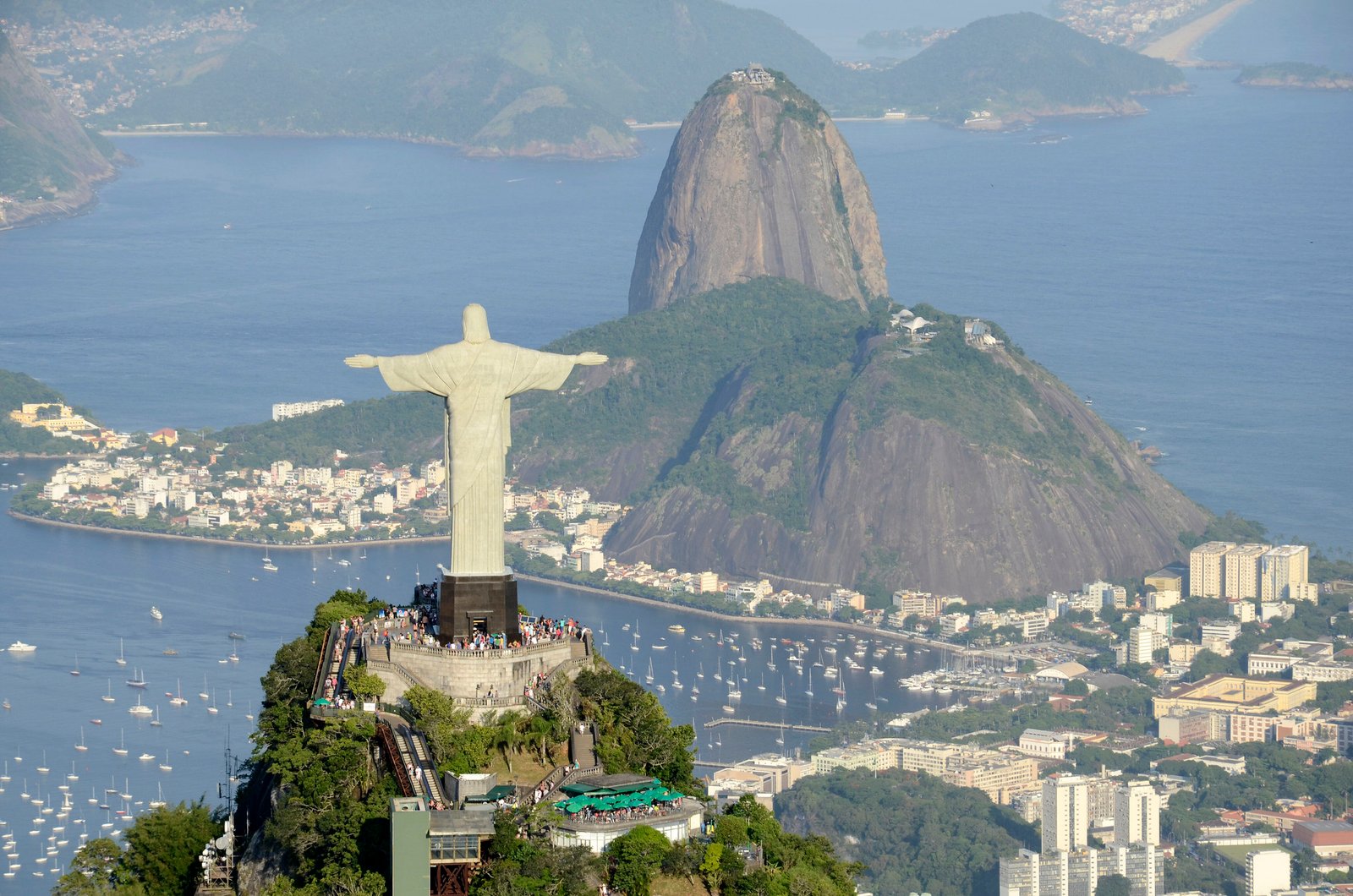 Cristo e o Pão de Açúcar, Rio de Janeiro. Crédito: Alexandre Macieira, Riotur