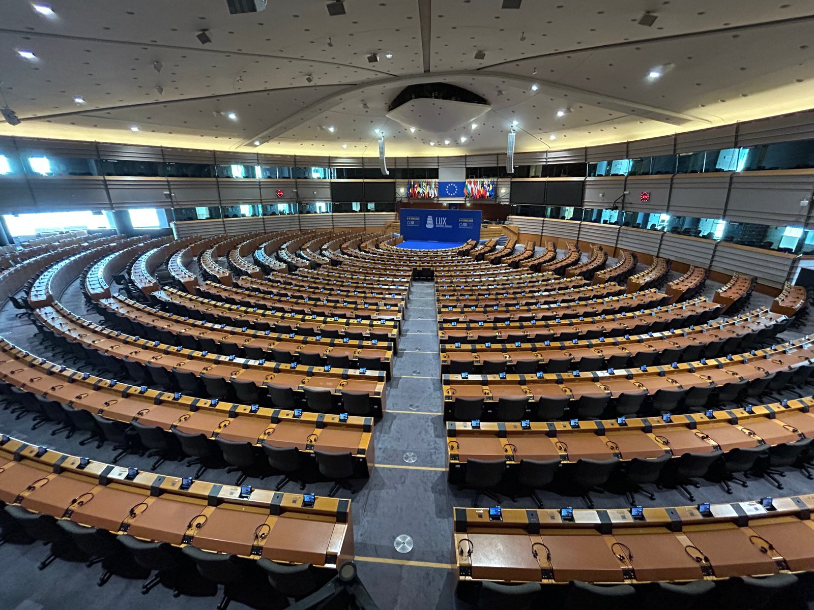 Em Bruxelas, o Parlamento Europeu aprovou o Pacto de Migrações e Asilo antes da corrida eleitoral do próximo dia 9 de junho. Foto: Stefani Costa/BrasilJá