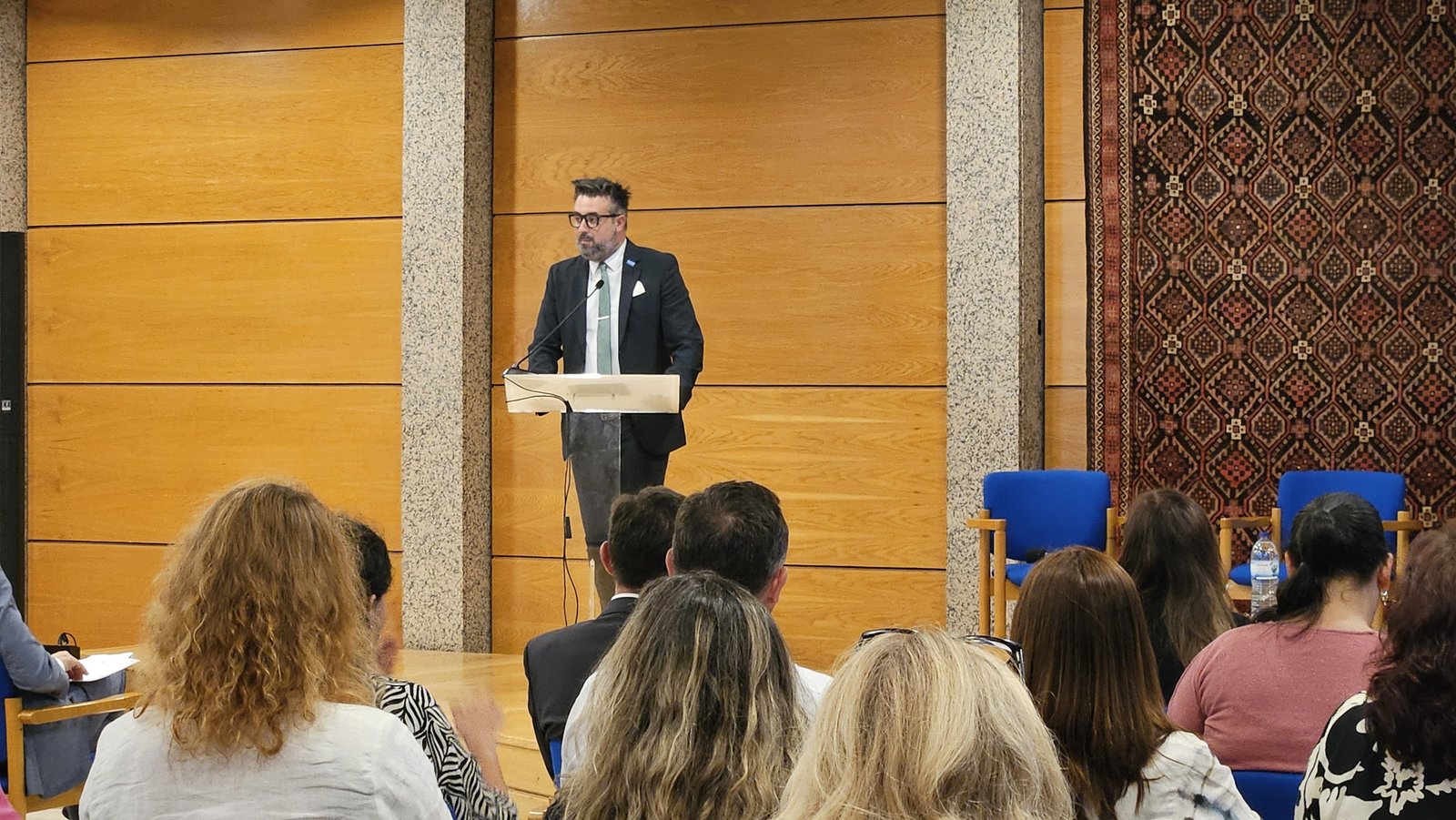Vasco Malta, Chefe de Missão da OIM, durante a apresentação do Plano de Migração Laboral no Centro Ismaili de Lisboa. Crédito: Stefani Costa/BrasilJá