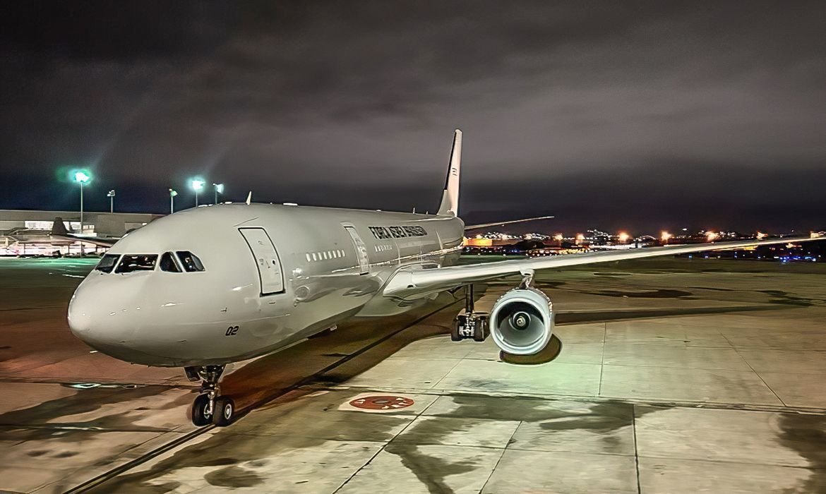 Airbus A330-200 deixou a Base Aérea do Galeão, no Rio de Janeiro, com escala em Portugal. Crédito: FAB/Divulgação